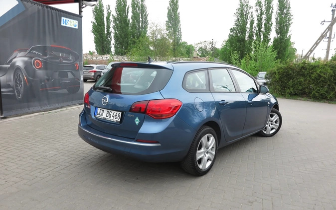 Opel Astra cena 26990 przebieg: 220000, rok produkcji 2014 z Pleszew małe 562